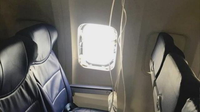 Lėktuvo skrydžio metu įvykęs incidentas nusinešė moters gyvybę