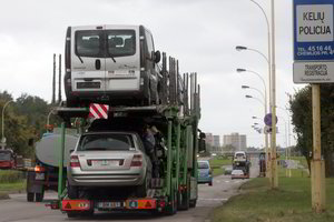 Lietuviai turi naują automobilių pirkimo įprotį, bet jis gali virsti didžiule problema