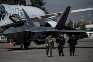 Kritika JAV – kodėl jie neparodo savo geriausios ginkluotės?