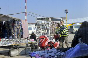 Palaikantiems mokesčių reformą siūlo padirbėti santechnikais arba Gariūnuose