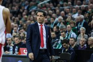 „Olympiakos“ treneris suabejojo teisėjų darbu: „Jie švilpti turėtų vienodai“