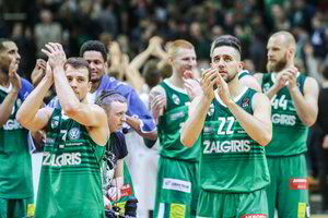  „Žalgirio“ rungtynes stebėję sirgaliai:  „Tikėjomės įeiti į areną nesužeisti“