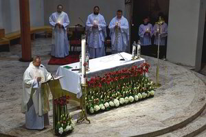 Dėl girto klebono į krūtinę mušėsi ir du vyskupai