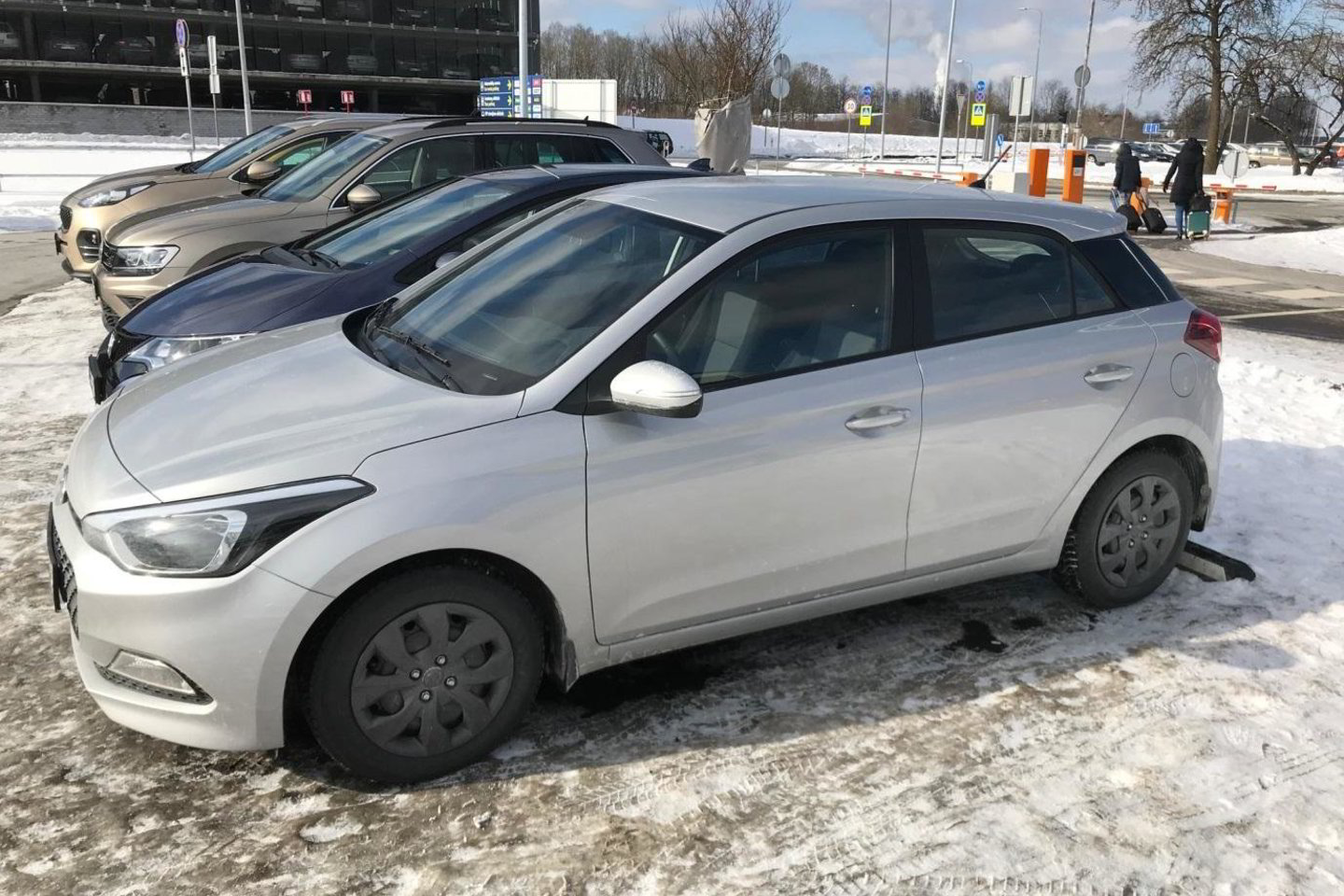 Taip atrodė „Hyundai i20“ automobilis, kai P. Mockevičius jį grąžino nuomos kompanijai.<br>Skaitytojo nuotr.