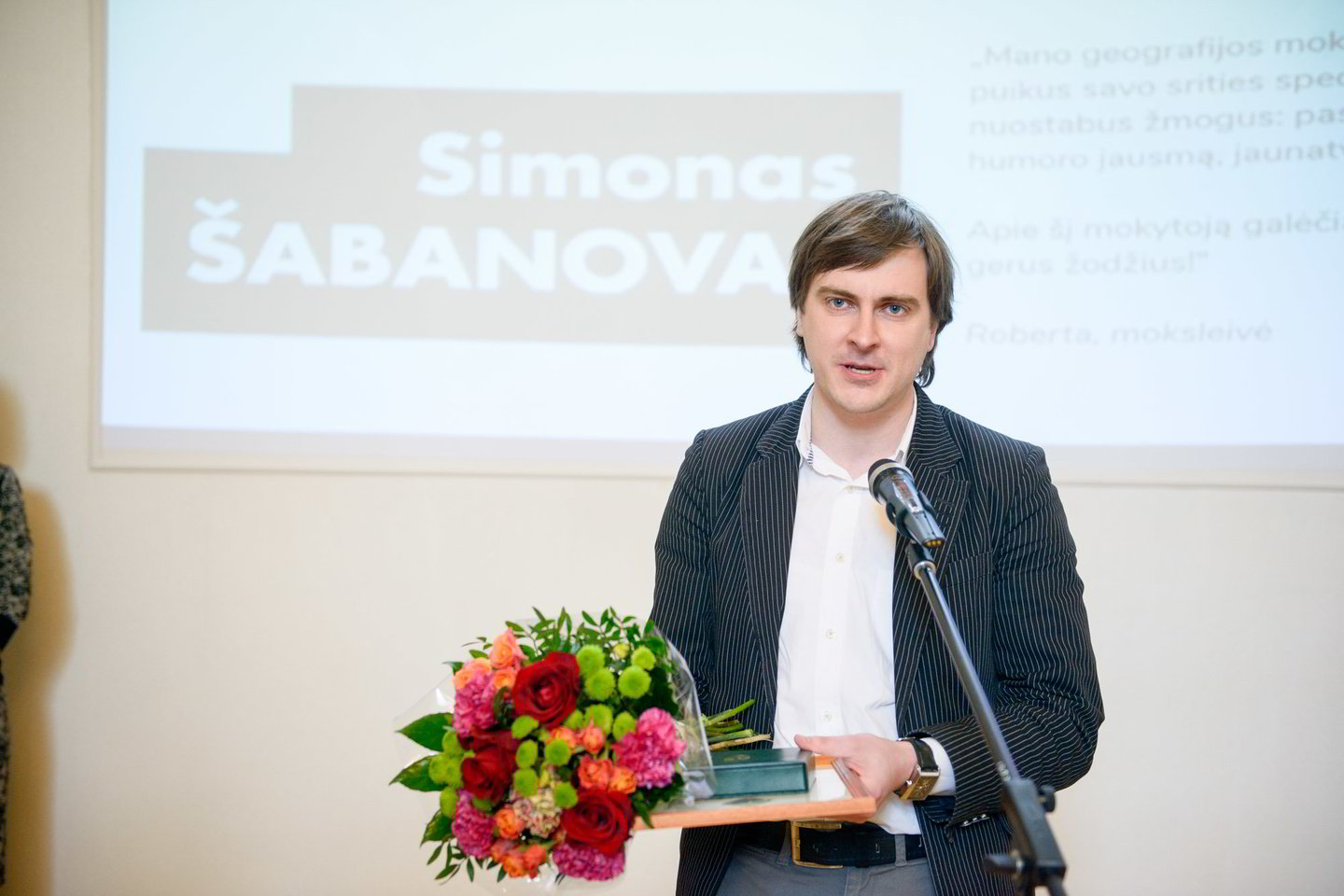  Vos pradėjęs dirbti po 3 metų savo mokykloje S.Šabanovas buvo išrinktas metų mokytoju. O šiemet jis įvertintas kaip ir vienas geriausių Lietuvos mokytojų. <br> S.Stacevičiaus nuotr. 
