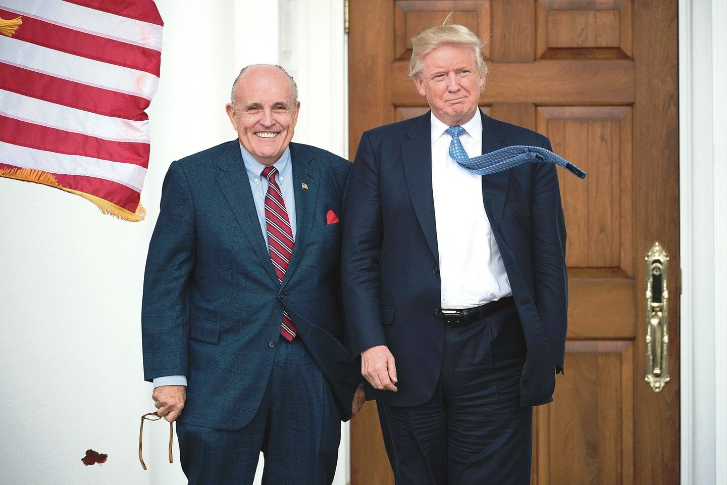 Buvęs meras R.Giuliani (kairėje) jau daug metų yra ištikimas D.Trumpo draugas.<br>AFP/„Scanpix“ nuotr.