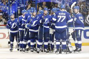 „Lightning“ ledo ritulininkai žengė į NHL Rytų konferencijos pusfinalį