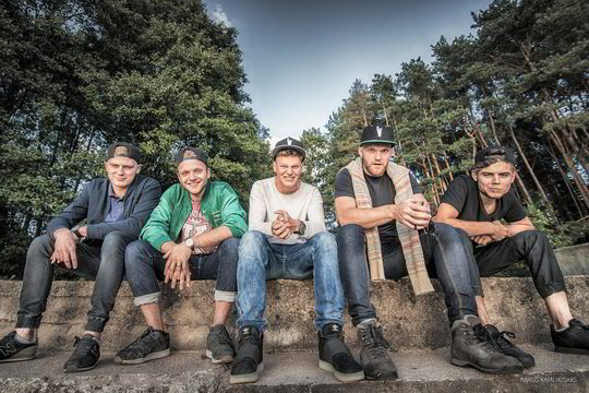 Grupė BASI pristato naują ledo ritulio himną