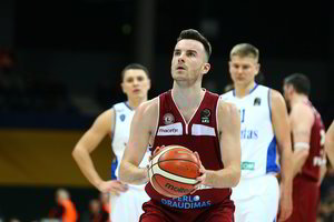 Stambulo krepšinio klubų derbį Turkijoje laimėjo A. Juškevičiaus atstovaujama ekipa