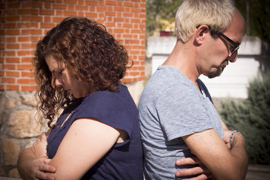 Tėvas ir motina draskosi dėl vaikų – net tarnybai svyra rankos