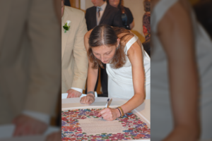 Gailisi ištekėjusi iš meilės ir graužia nagus: geriau būti ne mylinčia žmona, o barakuda