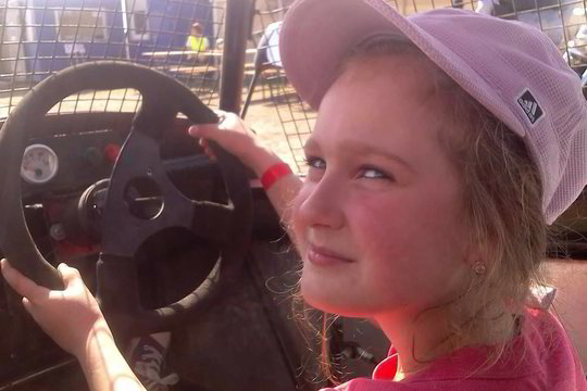 Vienuolikmetė Raminta stebina vairavimo sugebėjimais: pamokina ir suaugusius