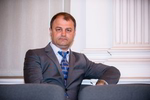 Milijoninių aferų meistrui  S. Rachinšteinui dar teks pabūti kolonijoje