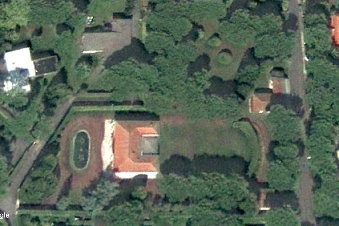  Itališka vila iš „Google Maps“, priklausiusi A.Chloponnui, 2009-ieji.