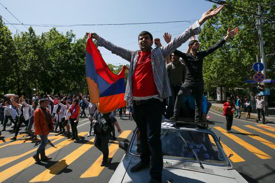 Armėnijoje tęsiantis politinei aklavietei ruošiamasi naujiems protestams