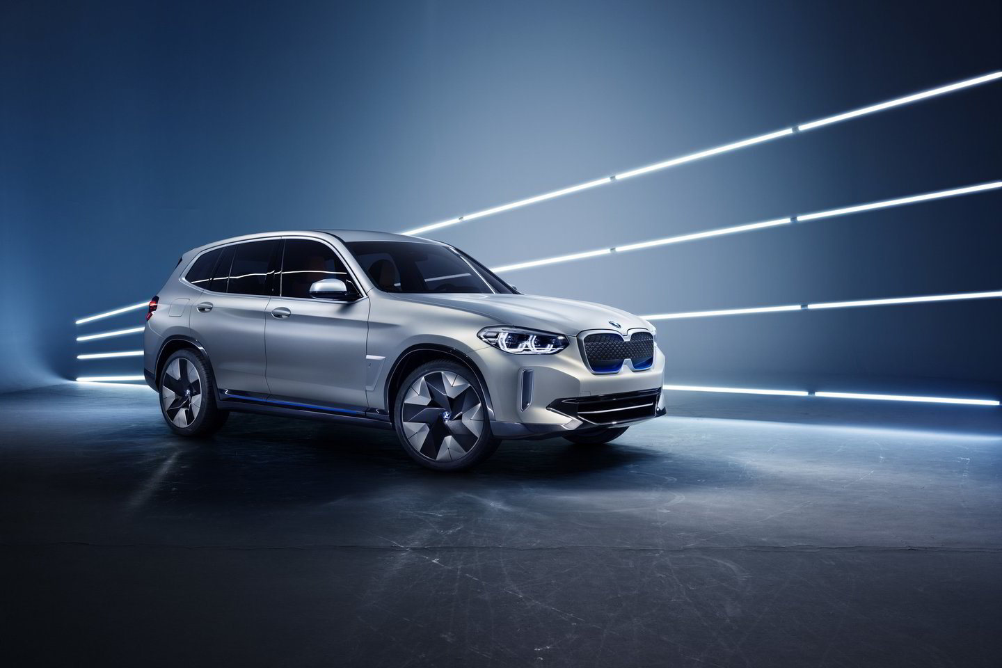 BMW iX3.