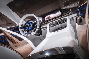 „Mercedes-Maybach“ pristatė prabangiausią visureigį – įspūdingiausia tai, ką slepia kėbulas