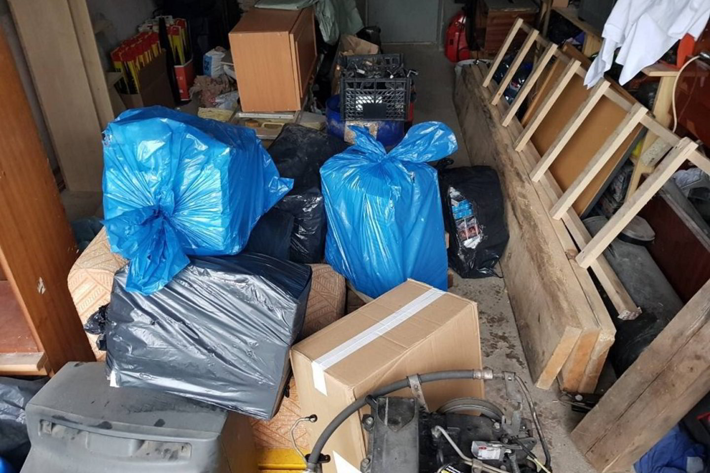 Dėl kontrabandos į pareigūnų rankas antrą kart pakliuvo Klaipėdietis.<br> VSAT nuotr.