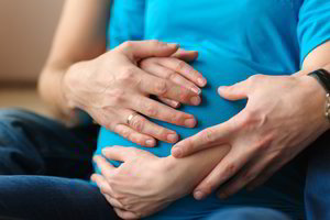 Svarstomas gimdymo namuose įteisinimas: daugės apribojimų