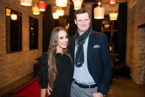 Danielius Bunkus su mylimąja Viktorija ir naujagime Nicole išvyksta gyventi į Kanus