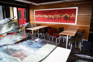 Per gegužės 1-osios protestus Paryžiuje padegtas „McDonald's“ restoranas