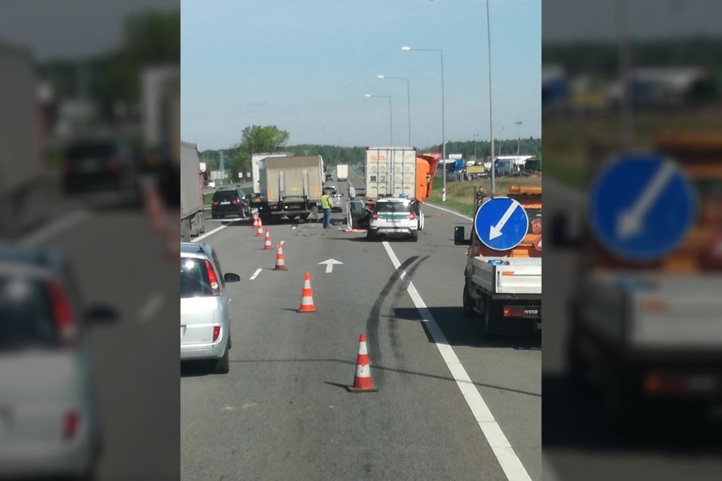 Avarija Kauno r.: formuojasi didelės spūstys, rekomenduojama rinktis kitą maršrutą.