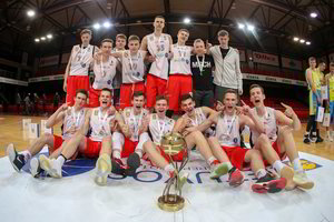 Aštuoniolikmečių Vilniaus KM I vaikinų komanda iškovojo auksą