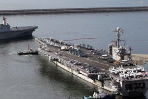 Donaldas Trumpas nurodė Pentagonui aiškintis galimybes mažinti JAV karių skaičių Pietų Korėjoje