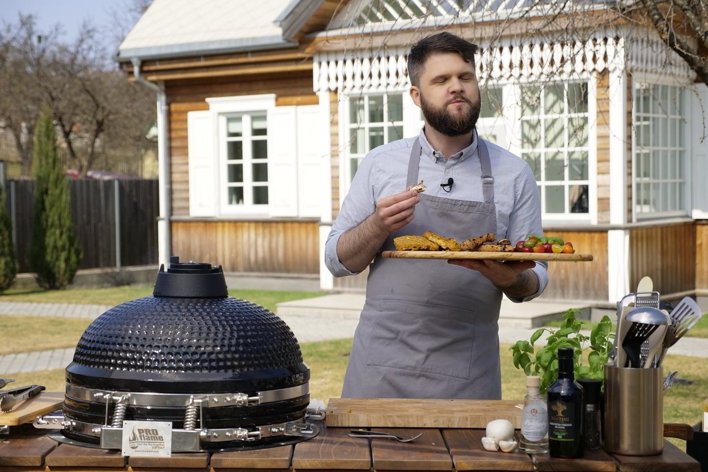  Naujos kulinarinės laidos „Skaniai ir paprastai“ vedėjas virtuvės šefas Gediminas Endriukaitis.<br> TV3 nuotr. 