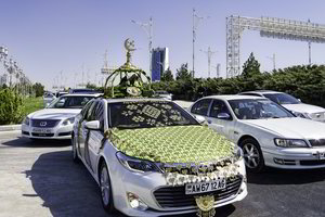 Visiška beprotybė: juodus automobilius uždraudęs Turkmėnijos prezidentas žengia dar toliau