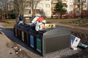 VASA: perpildyti atliekų konteineriai bus ištuštinti artimiausiomis dienomis