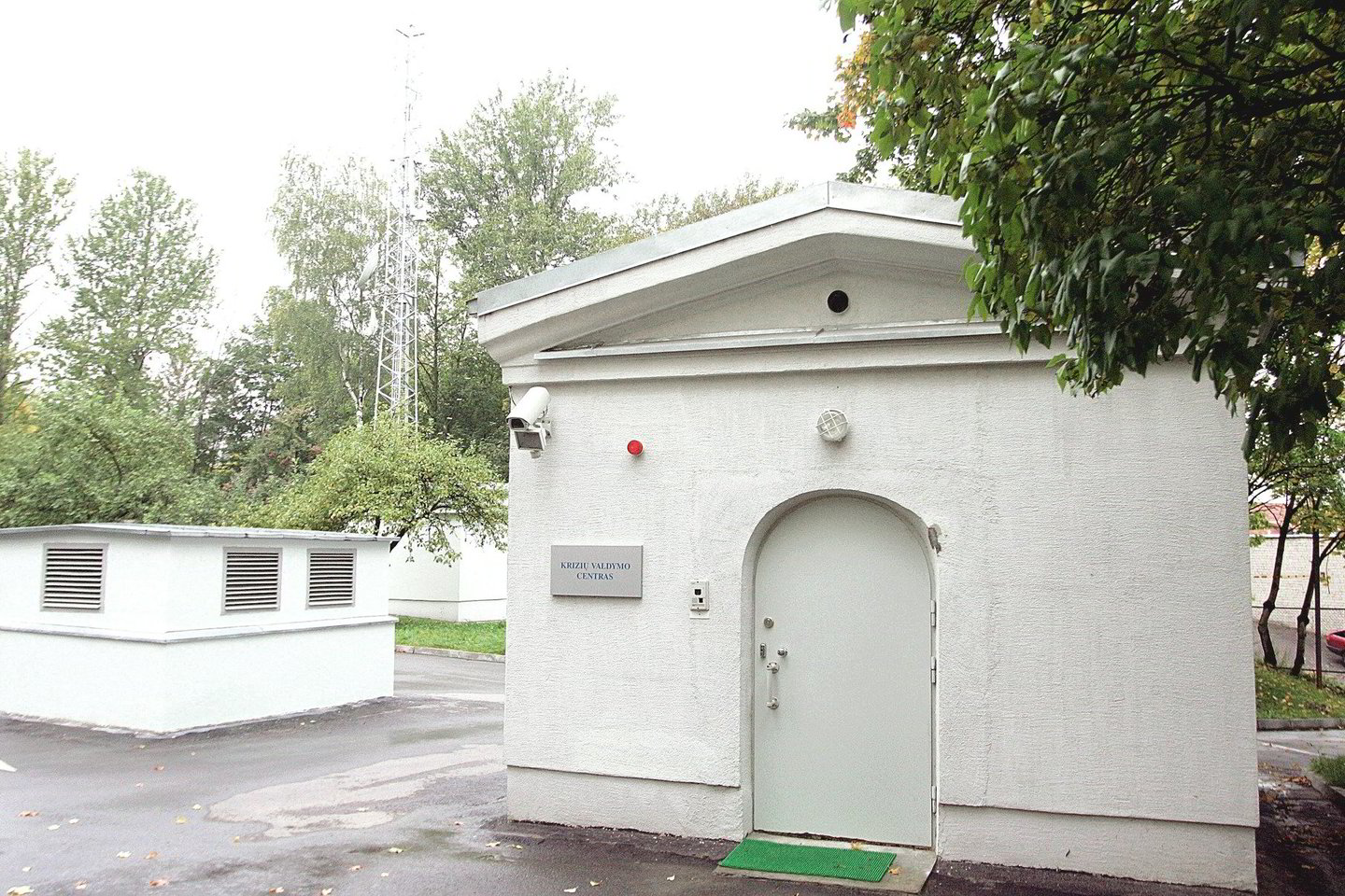 Krizių valdymo centras – 12 metrų gylyje įrengta slėptuvė, kurioje susirinktų valdžios atstovai.