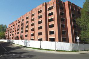 Už 10 mln. eurų buvęs karininkų bendrabutis Vilniuje virs apartamentais 