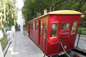 Kauno Aleksoto funikulieriaus keleiviams – šokas: vagonėliai staiga lėkė žemyn