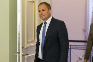 Ministru siūlomas G. Surplys savo nepatyrimą laiko privalumu