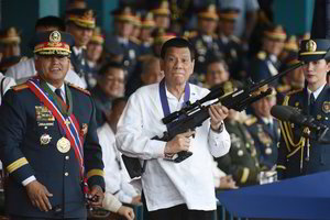 JAV ir Filipinai pradėjo didžiausias karines pratybas valdant prezidentui R. Duterte