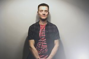 Naujoje Mariaus Valonio dainoje paslėpta žinutė skubantiems gyventi