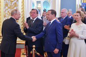 V. Putinas asmeniškai pristatys D. Medvedevo kandidatūrą į premjero postą