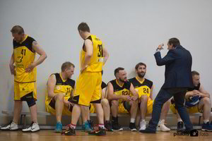 Spaudos dieną žurnalistai pažymėjo krepšinio aikštėje