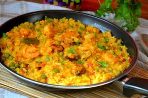 Ispaniška paelija su vištiena ir jūrų gėrybėmis pavyko skaniau nei tikėjausi