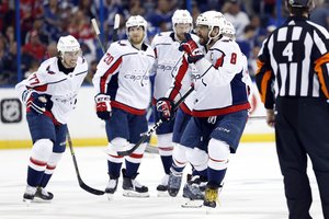 „Capitals“ laimėjo pirmąsias NHL Rytų konferencijos finalo rungtynes