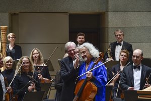 Maestro Gintaro Rinkevičiaus užauginto orkestro padangėje – niūrūs debesys