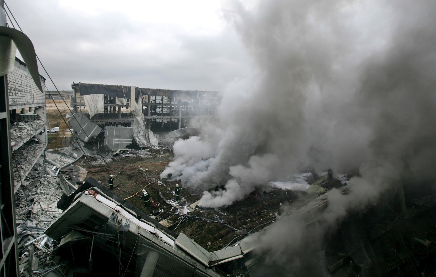 ETA sprogdino bombas, automobilius. Grupuotės teroras pražudė virš 800 žmonių.<br> AP nuotr.