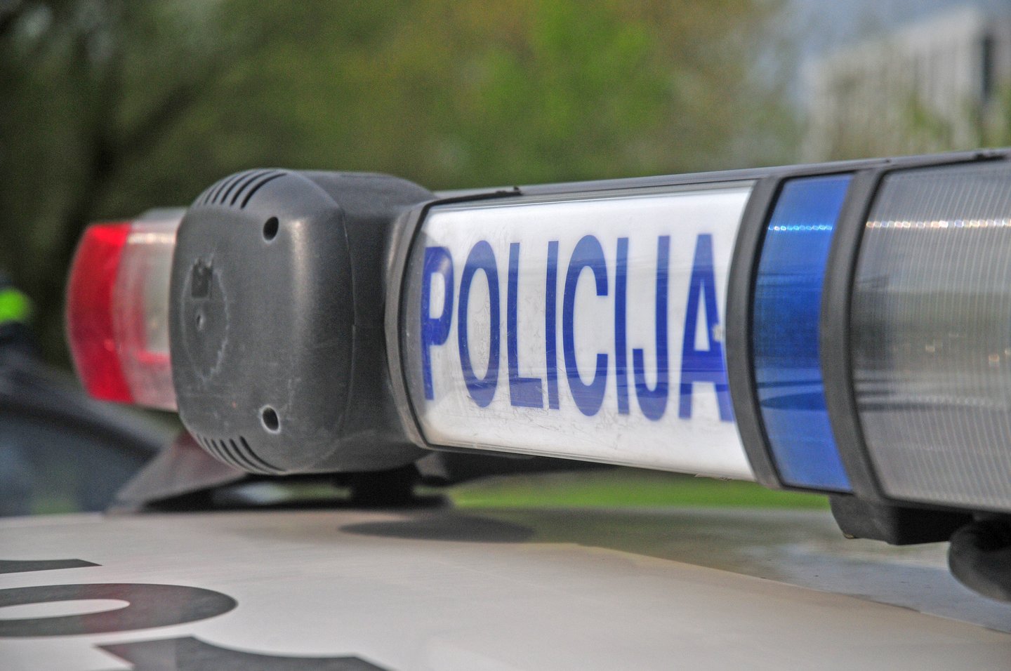 Rokiškio r. policijos automobilis susidūrė su „VW Golf“, nukentėjo pareigūnė.<br>A.Vaitkevičiaus asociatyvi nuotr.
