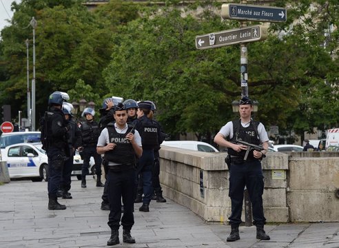 Ginkluotas išpuolis Paryžiaus centre – teroro aktas