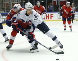 Intriguojančios kovos ant ledo įgavo pagreitį: sėkmės iš rankų nepaleidžia amerikiečiai