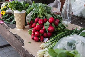 Pavaikščiojęs po turgų suabejoji – tikrai verta pirkti daigus?