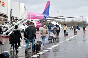 Ekonomistai: dalis vaikų arba skursta, arba yra gimdomi emigracijai