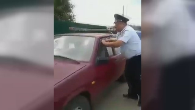 Paprastas vairuotojo patikrinimas policininkams virto pragarišku trileriu