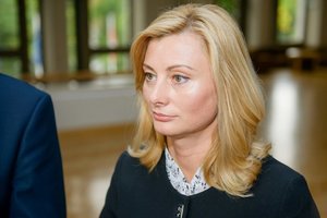 Etikos komisijos vadovė: negalvojame, kad yra Seimo narių, neatsisakiusių verslo 